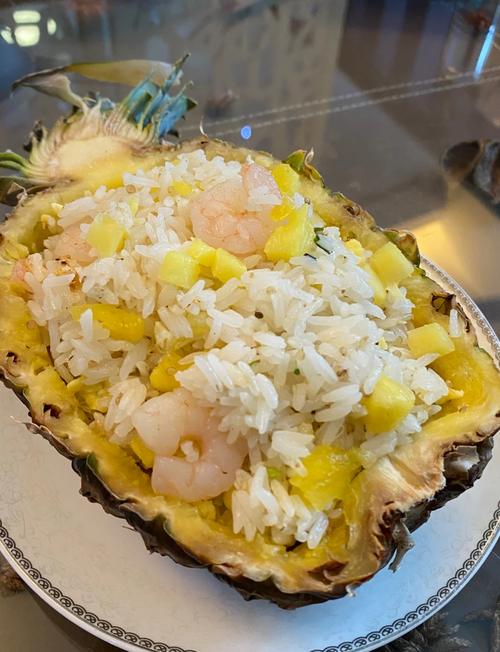 海鲜菠萝炒饭,米饭到底放多少?-图2 海鲜菠萝炒饭,米饭到底放多少?-图2