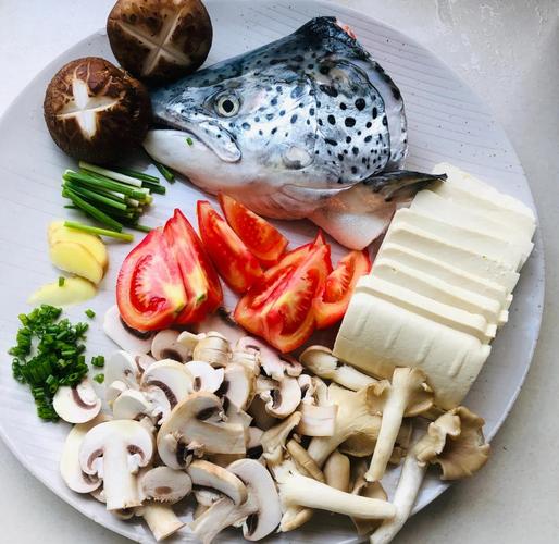 三文鱼汤怎么做？家常做法有哪些？-图3