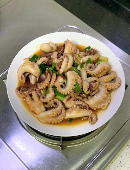 小八爪鱼怎么做家常美味?-图1 小八爪鱼怎么做家常美味?-图1