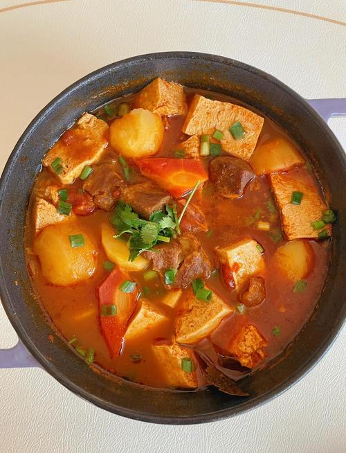 宝宝牛腩煲怎么做？辅食营养搭配技巧？-图3