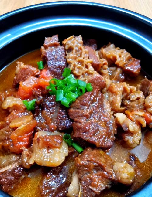 宝宝牛腩煲怎么做？辅食营养搭配技巧？-图1