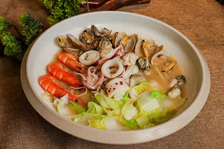 海鲜蔬菜面怎么做才好吃?-图1 海鲜蔬菜面怎么做才好吃?-图1