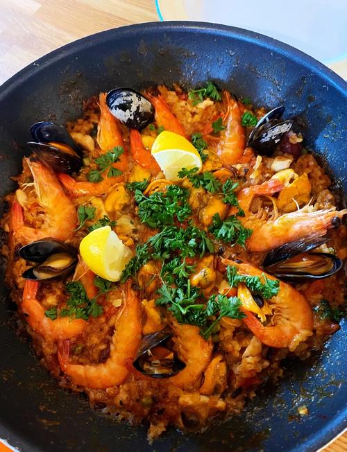 西班牙海鲜饭做法图片,步骤详解怎么做?-图1 西班牙海鲜饭做法图片,步骤详解怎么做?-图1