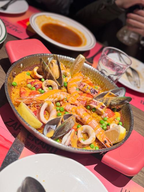 昆明的西班牙海鲜烩饭-图3