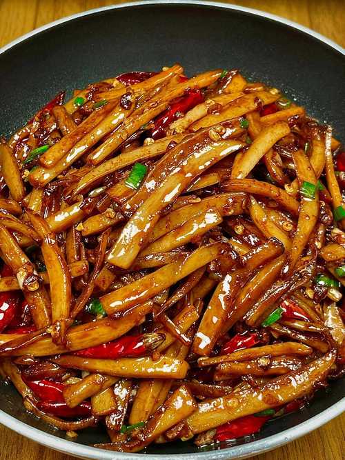 杏鲍菇炒什么海鲜好吃-图1