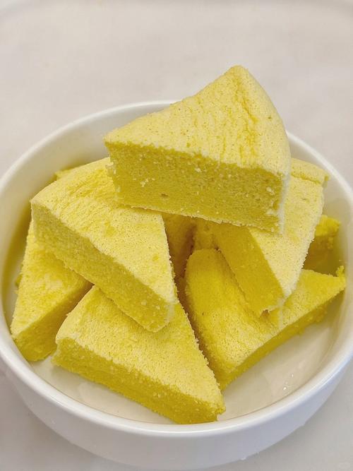 宝宝辅食小米糕的做法-图1 宝宝辅食小米糕的做法-图1