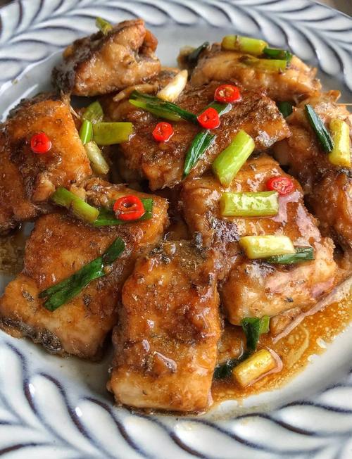 家常红烧糖醋鱼的做法-图2 家常红烧糖醋鱼的做法-图2