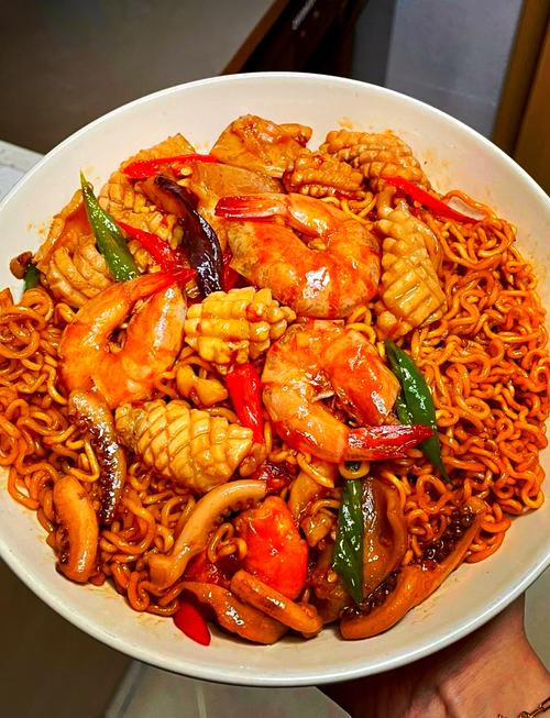 海鲜大虾面家常做法，简单易学吗？-图2