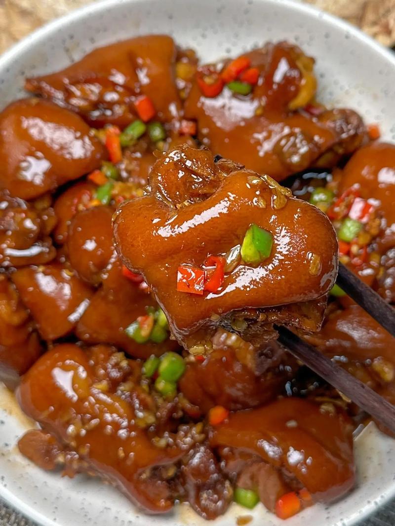 高压锅炖猪脚家常做法,怎么炖才软烂脱骨?-图3 高压锅炖猪脚家常做法,怎么炖才软烂脱骨?-图3