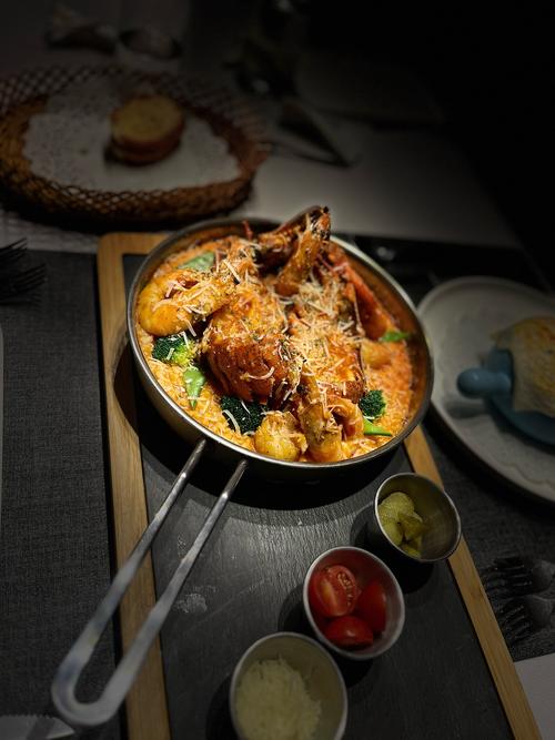 正宗西班牙海鲜红烩饭，如何做出地道风味？-图2