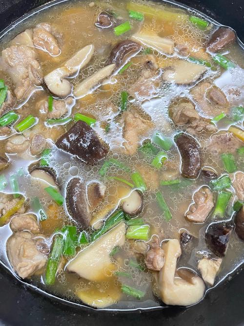 香菇汤怎么做才家常美味?-图1 香菇汤怎么做才家常美味?-图1