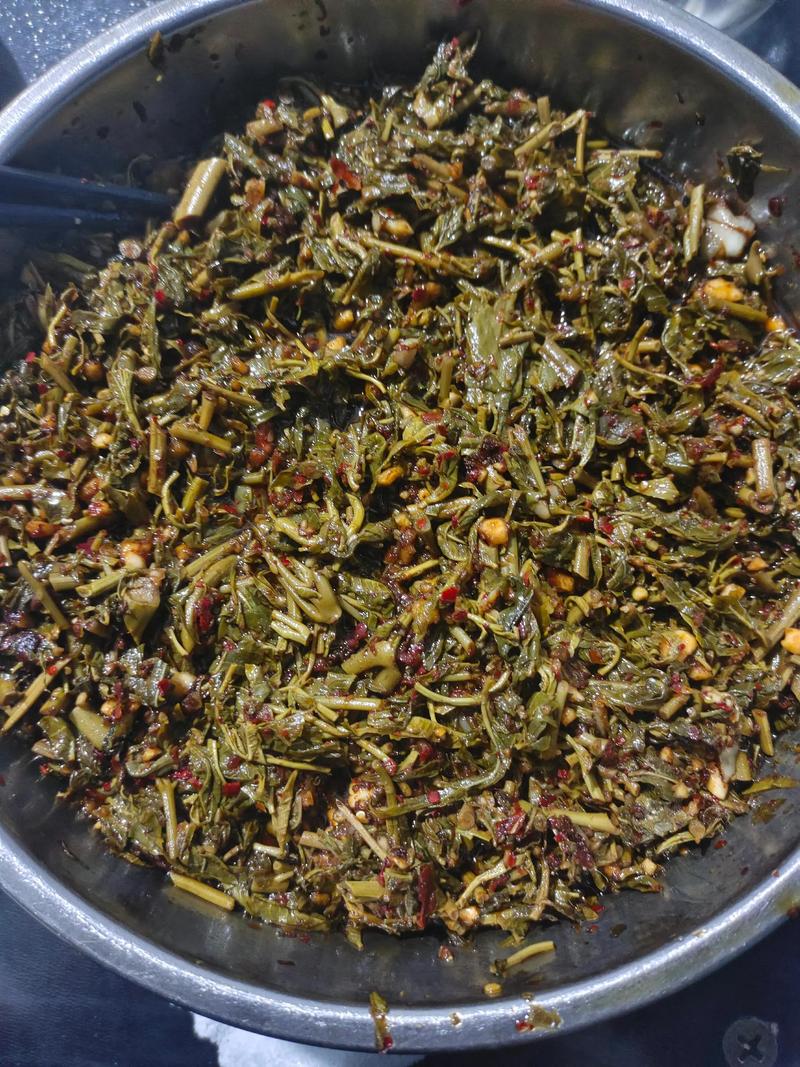 腌香椿怎么做？家常做法有哪些？-图1