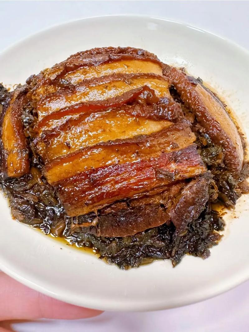 梅菜扣肉家常做法,关键步骤有哪些?-图1 梅菜扣肉家常做法,关键步骤有哪些?-图1