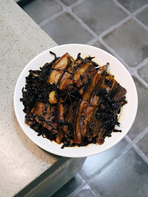 梅菜扣肉家常做法,关键步骤有哪些?-图2 梅菜扣肉家常做法,关键步骤有哪些?-图2