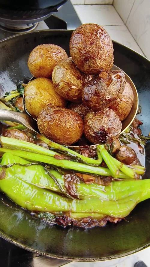 淹大酱土豆怎么做才够家常入味？-图3