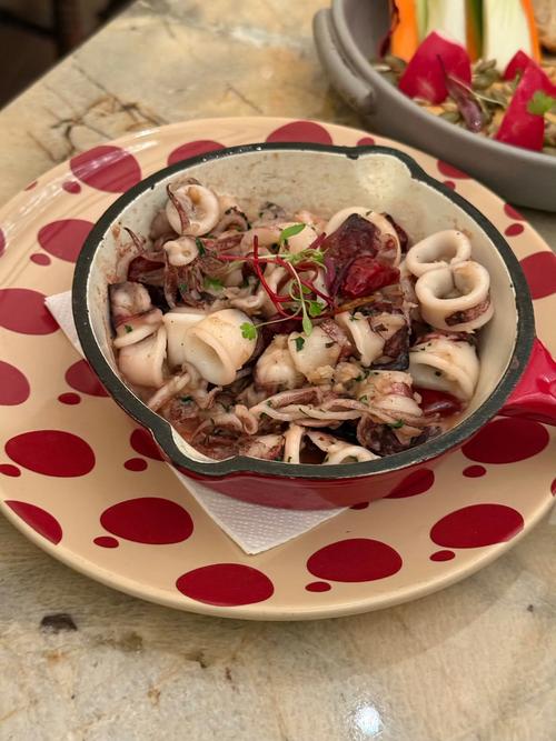 西班牙海鲜烩饭英文是什么?-图1 西班牙海鲜烩饭英文是什么?-图1