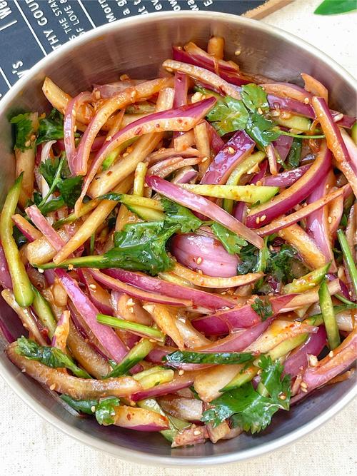 洋葱丝怎么做才好吃？家常做法有哪些？-图2