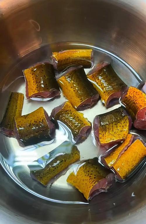 宝宝黄鳝汤怎么烧才好吃?-图1 宝宝黄鳝汤怎么烧才好吃?-图1