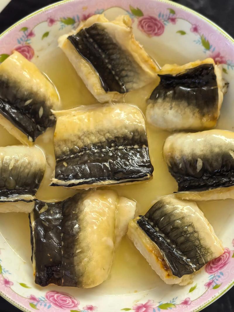 鳗鱼片怎么做家常?做法大全家常版?-图1 鳗鱼片怎么做家常?做法大全家常版?-图1