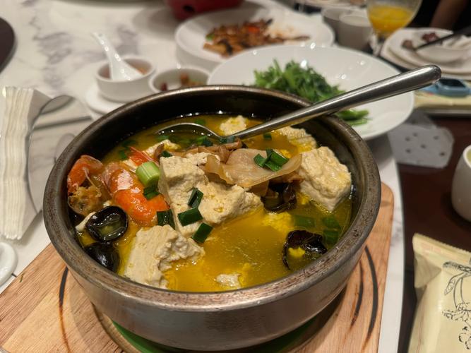 海鲜豆腐汤，海鲜和豆腐怎么搭配才鲜？-图2