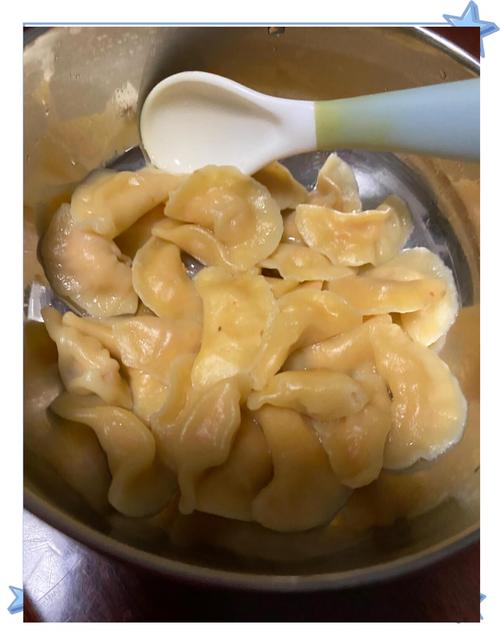 宝宝几个月能吃小水饺？-图2