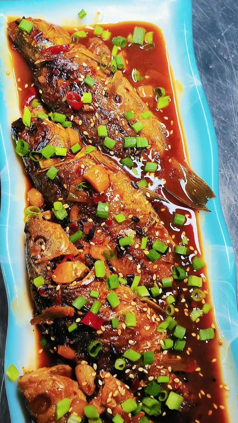 鲫鱼仔家常做法有哪些？-图1