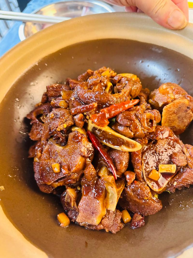 羊腿块怎么做？家常做法有哪些？-图1