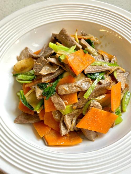 宝宝辅食炒猪肝怎么做？-图1