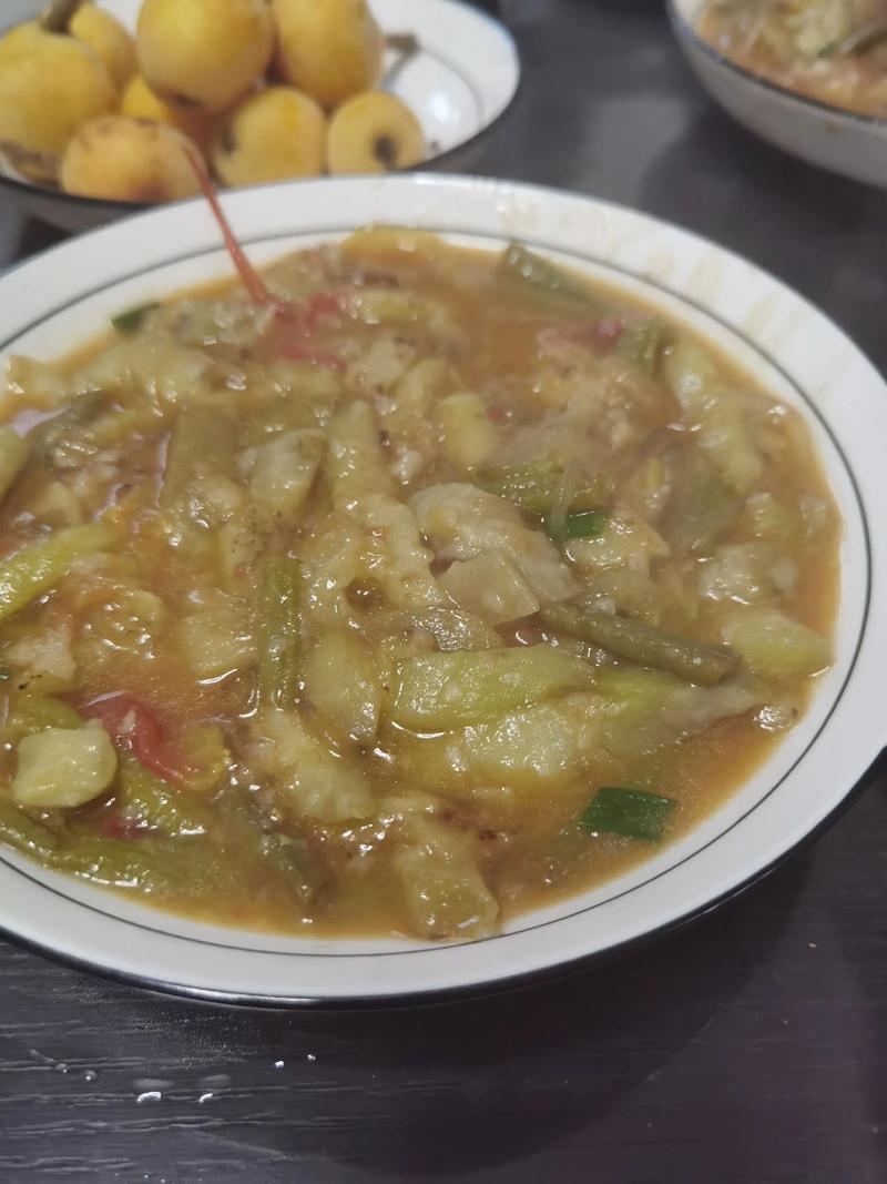 面煎茄子条怎么做？家常做法看这里！-图1