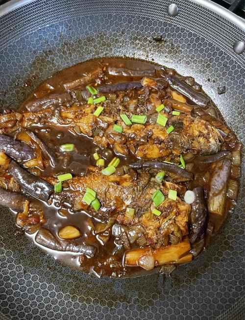 煎炖鱼怎么做?家常做法全在这!-图2 煎炖鱼怎么做?家常做法全在这!-图2