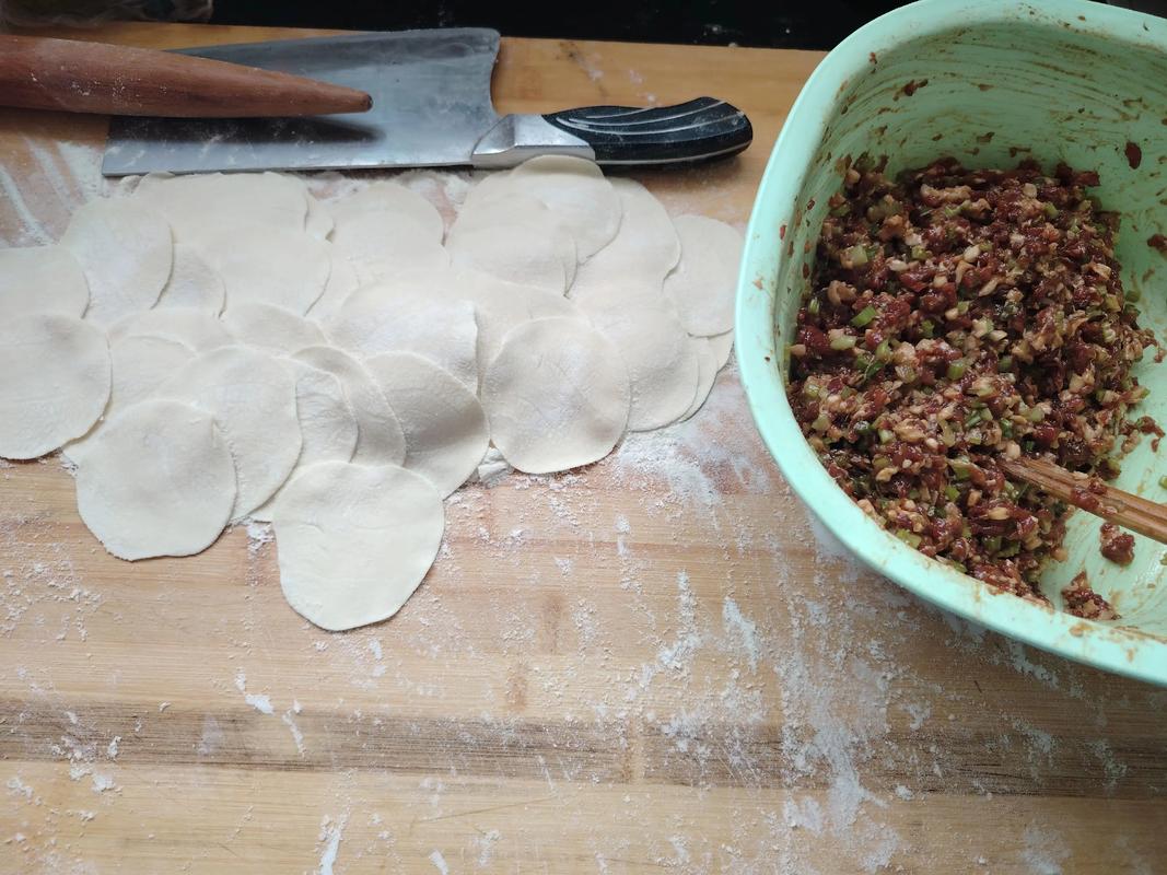 宝宝芹菜饺子馅怎么做？-图1