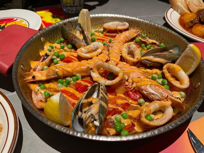 海鲜大杂烩里具体有哪些海鲜？-图1