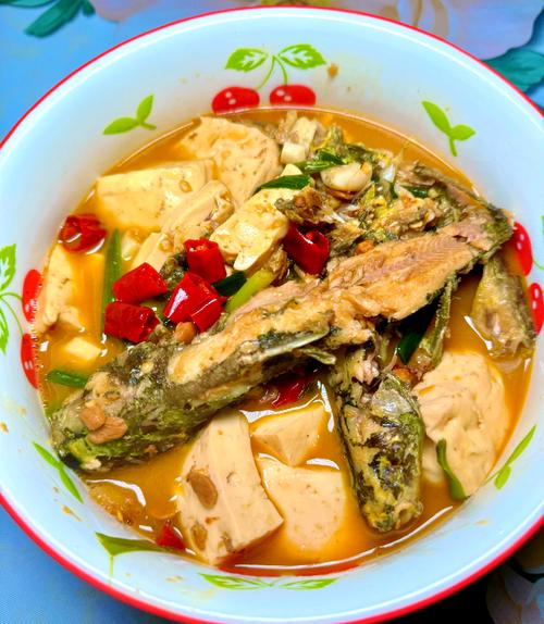 小黄鱼炖豆腐怎么做才好吃？-图3