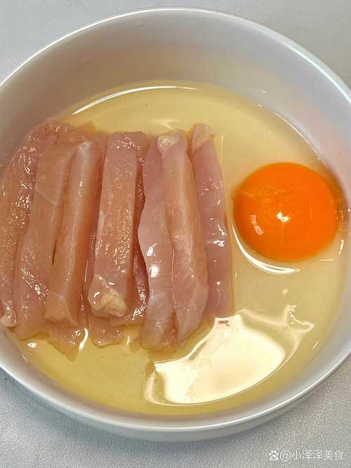 宝宝鸡里脊怎么做才嫩又好嚼？-图1