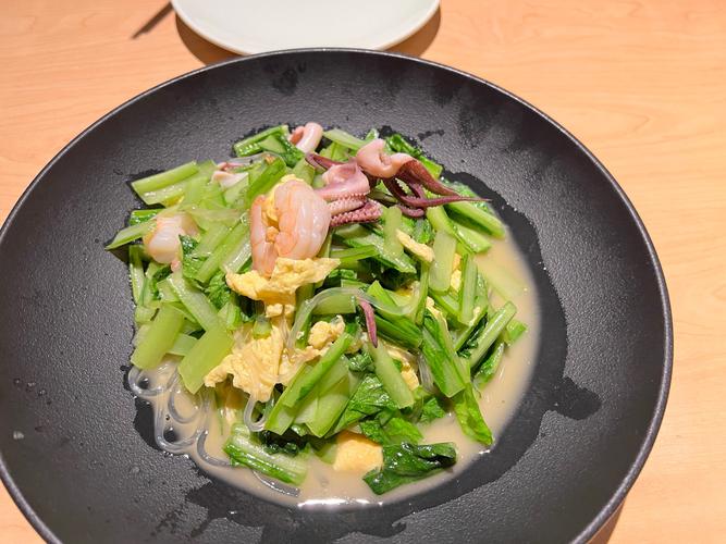 白菜海鲜同食会中毒吗？-图1