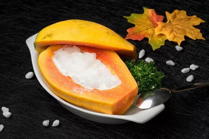 木瓜和海鲜同食会中毒吗？-图1