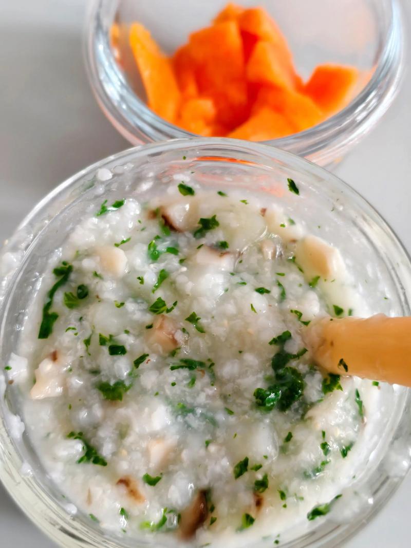 宝宝油菜粥怎么做？辅食新手必学！-图2