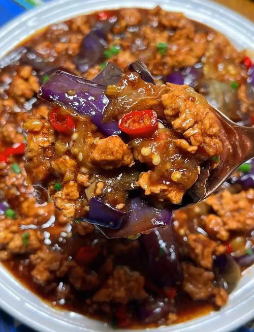 肉沫炒茄子怎么做才下饭？-图2