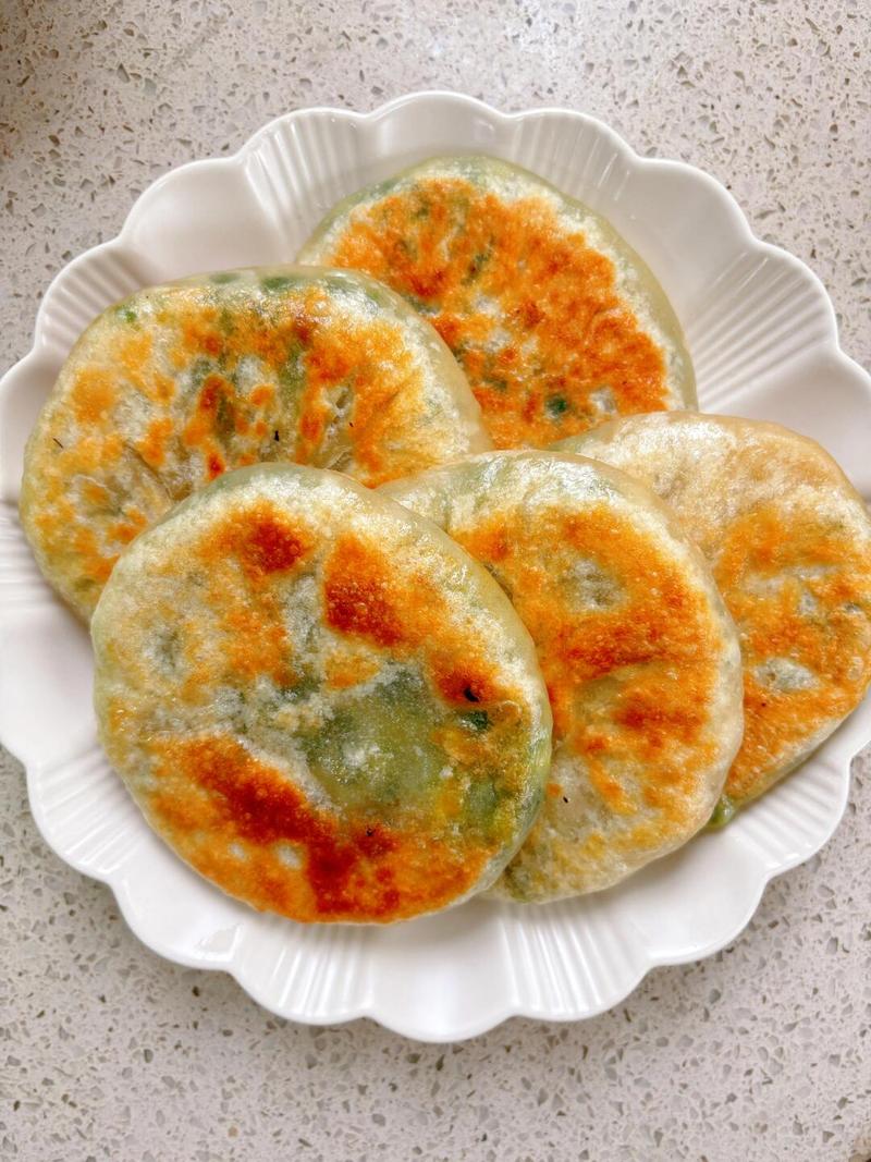 1岁宝宝馅饼怎么做好吃又营养？-图1