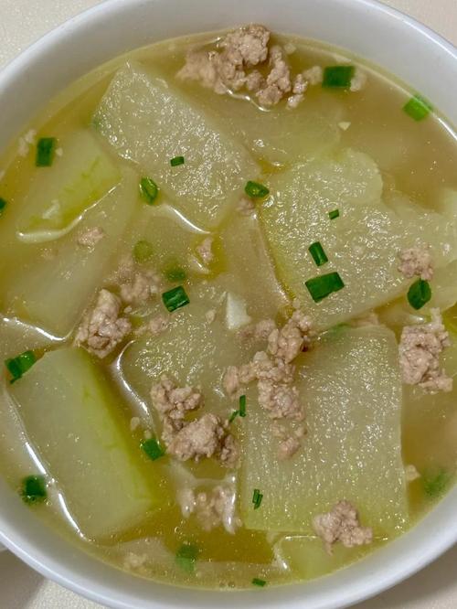 家常牛肉冬瓜汤怎么做？-图2