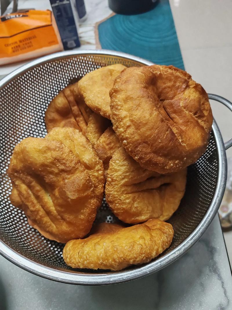 长春小油饼怎么做？家常菜谱步骤详解。-图2