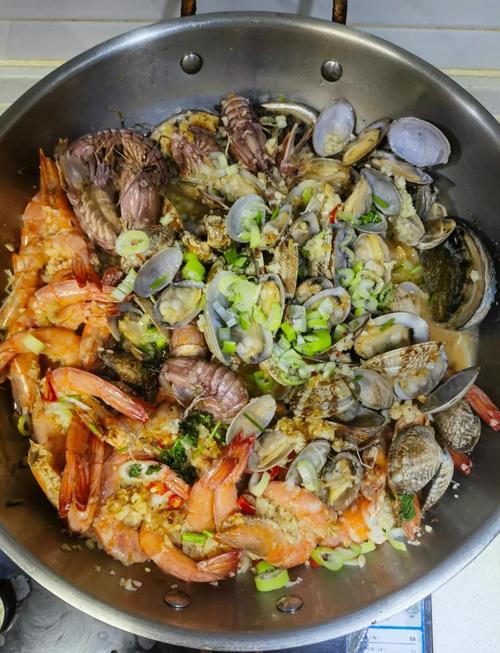 海鲜大拼怎么做？视频教程来教你！-图2