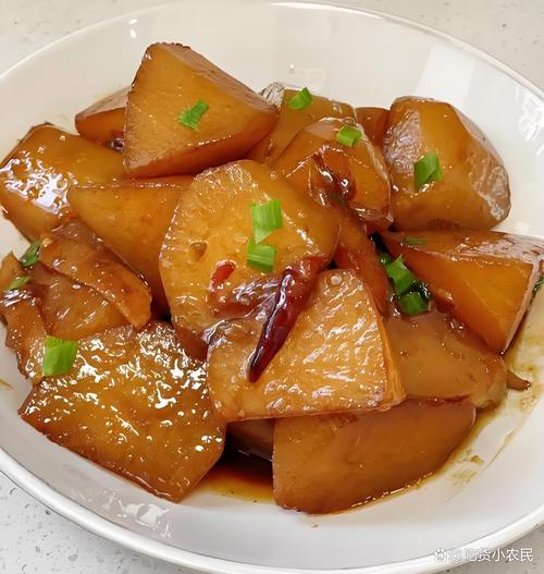 白萝卜红烧肉怎么做更入味？-图2