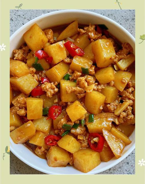 土豆条炖肉怎么炖才软烂入味？-图1