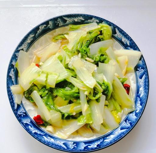 宝宝吃白菜怎么做才好吃？-图2