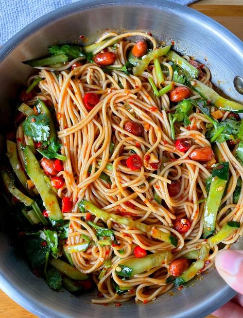 家常拌面条怎么做才好吃？-图1