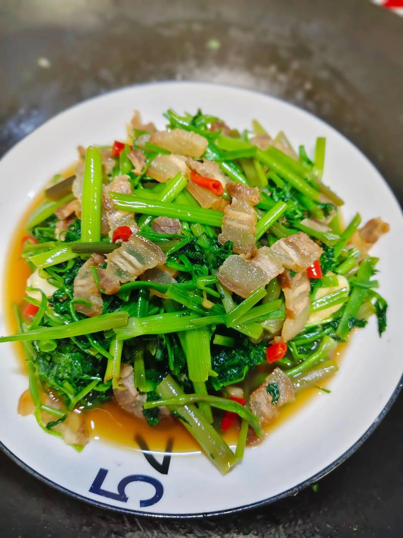 紫芹菜怎么做？家常做法大全来了！-图3