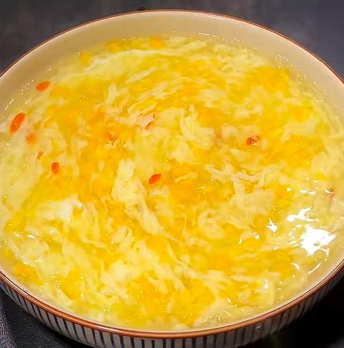 宝宝辅食玉米汁鸡蛋汤怎么做？-图1