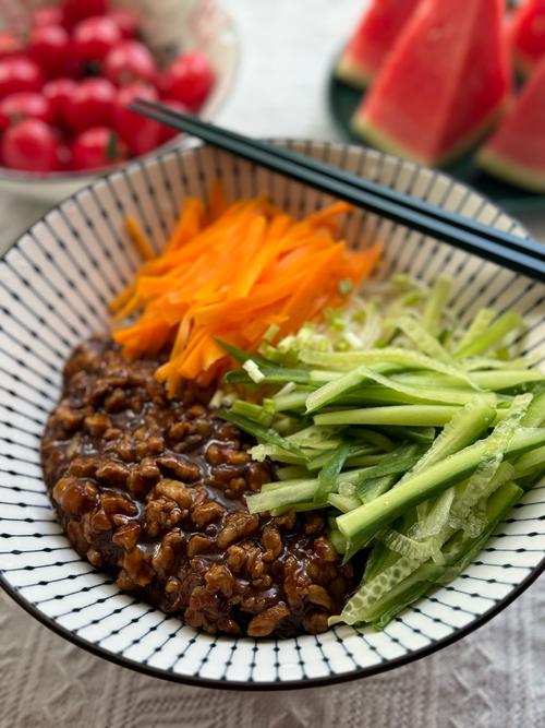 家常炸酱面酱做法有多简单？-图1