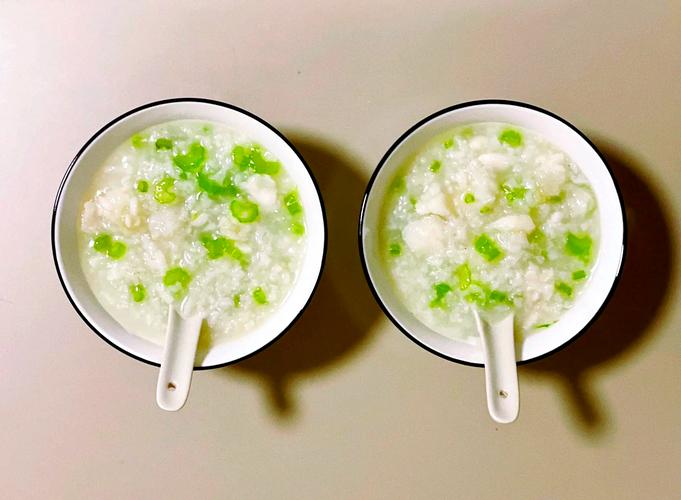 宝宝辅食芹菜粥怎么做？-图2